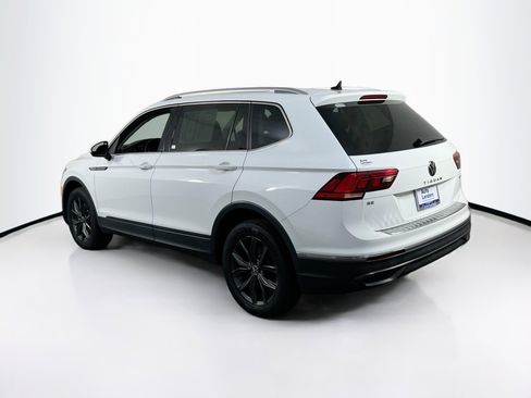 Used 2022 Volkswagen Tiguan SE image 7