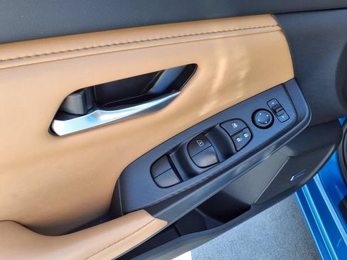 Certified 2025 Nissan Sentra SV w/ SV Premium Package FWD image 17