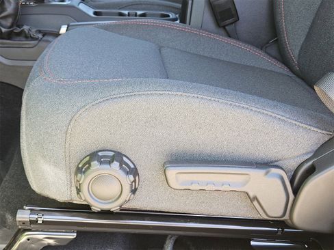 New 2025 Jeep Gladiator Rubicon w/ Convenience Group image 25