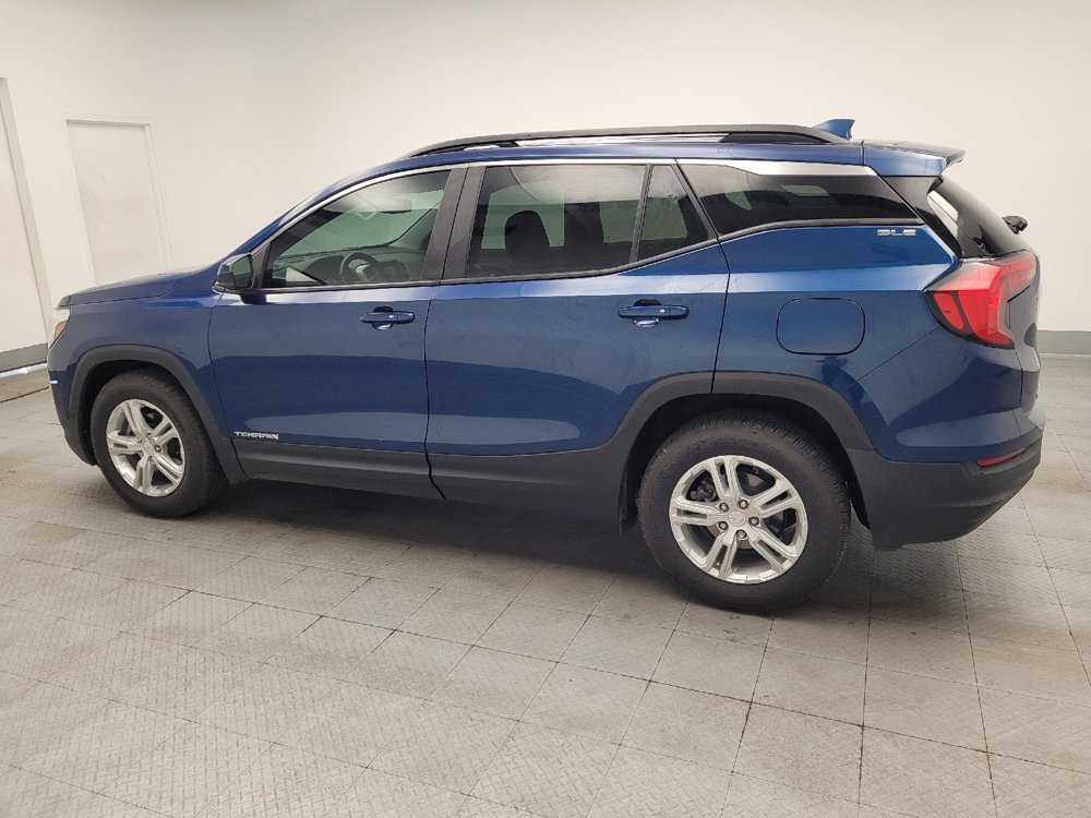Used 2021 GMC Terrain SLE w/ Driver Convenience Package FWD image 3