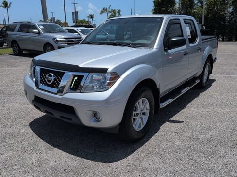 Used 2017 Nissan Frontier SV w/ SV Value Truck Package RWD image 6