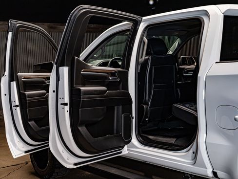 Used 2023 Chevrolet Silverado 1500 RST w/ Z71 Off-Road Package image 24