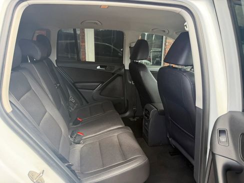 Used 2016 Volkswagen Tiguan S FWD image 12