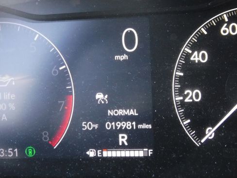 Used 2024 Honda HR-V LX image 34