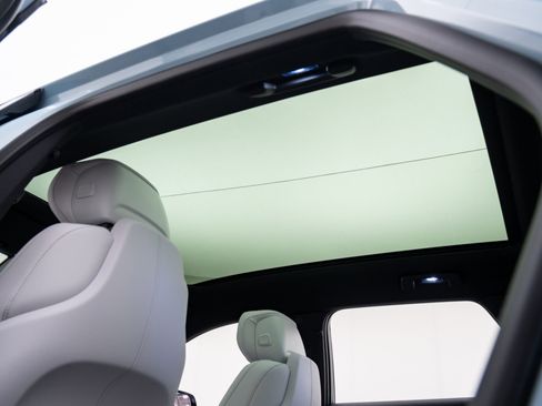 New 2026 Cadillac Lyriq Sport image 16