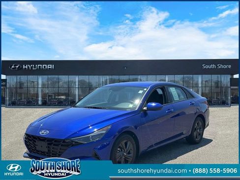 Certified 2023 Hyundai Elantra SEL FWD image 4