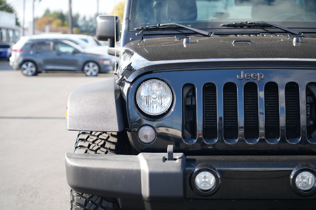 Used 2018 Jeep Wrangler Unlimited Sport AWD/4WD image 5