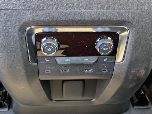 New 2026 Chevrolet Tahoe Premier image 12