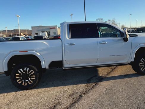 New 2026 GMC Sierra 3500 Denali Ultimate image 9