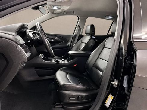 Used 2024 GMC Terrain SLT FWD image 12