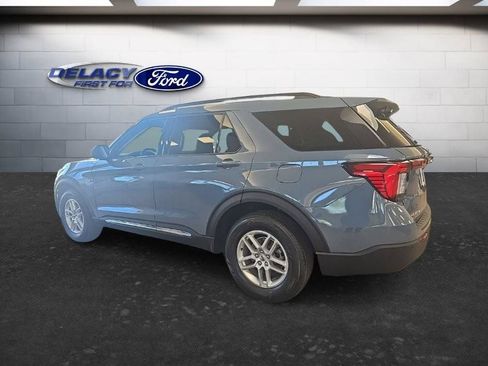 Used 2025 Ford Explorer Active AWD/4WD image 4