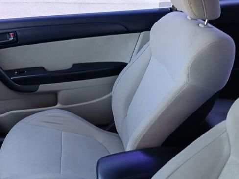 Used 2010 Kia Forte Koup EX image 9