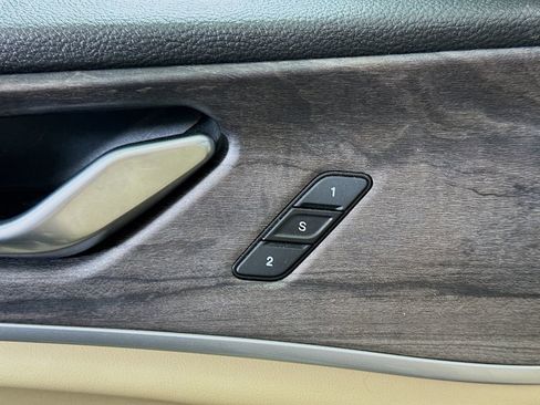 Used 2024 Jeep Grand Cherokee L Limited w/ Luxury Tech Group II image 22