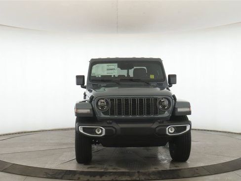 New 2026 Jeep Gladiator Sport image 12