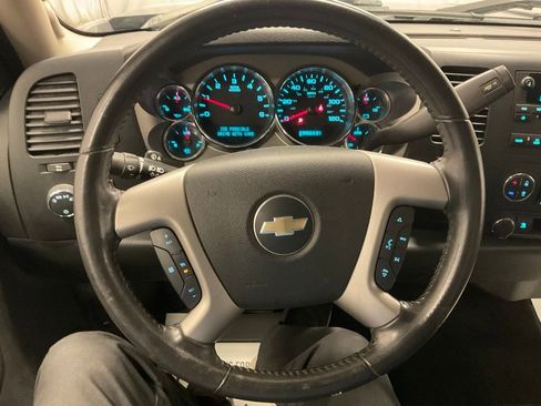 Used 2009 Chevrolet Silverado 1500 LT w/ Power Pack Plus AWD/4WD image 7