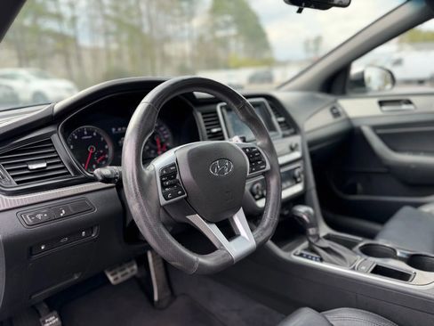 Used 2018 Hyundai Sonata Sport image 10