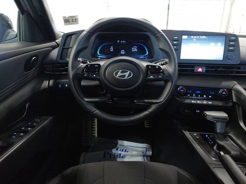 Certified 2026 Hyundai Elantra Sport FWD image 14