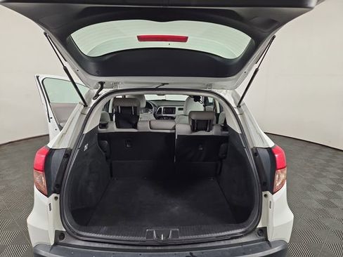 Used 2016 Honda HR-V LX image 29