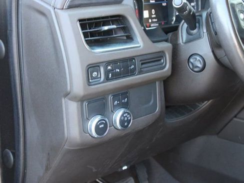 Used 2021 GMC Yukon SLT w/ SLT Premium Package image 28