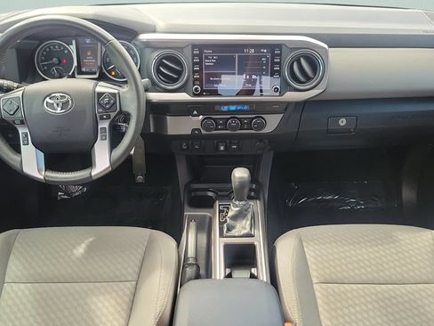 Used 2022 Toyota Tacoma SR5 w/ Technology Package RWD image 11