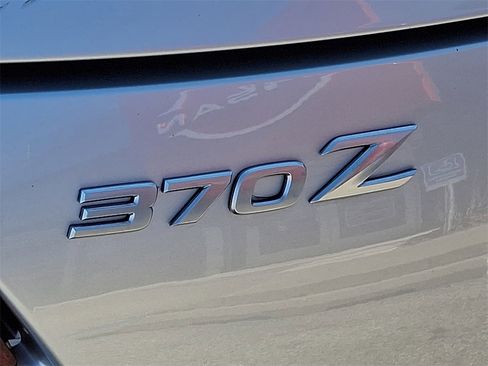 Used 2018 Nissan 370Z Touring Sport image 31