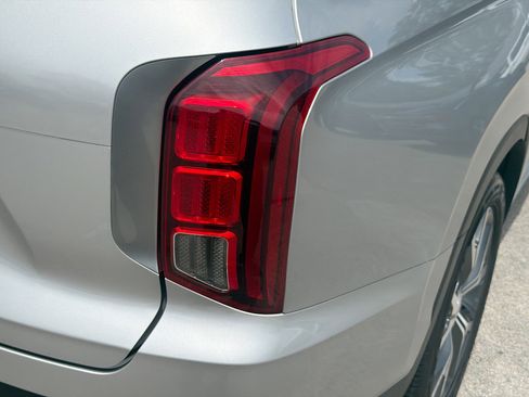 Used 2022 Hyundai Palisade SEL w/ 8P Bench Seat Package FWD image 25