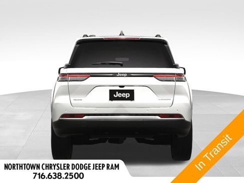 Certified 2025 Jeep Grand Cherokee Laredo X w/ Luxury Tech Group I AWD/4WD image 11