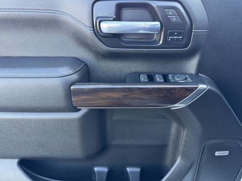 Used 2023 GMC Sierra 3500 SLT w/ SLT Preferred Package image 10