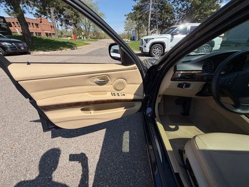 Used 2009 BMW 328i xDrive Sedan AWD/4WD image 17