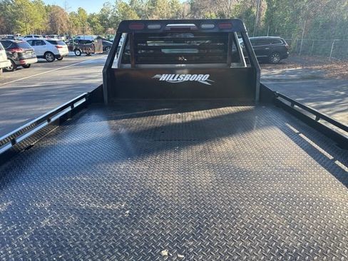 Used 2024 GMC Sierra 3500 SLE w/ SLE Convenience Package image 26