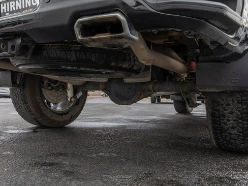 Used 2024 GMC Sierra 1500 AT4 w/ Technology Package image 25