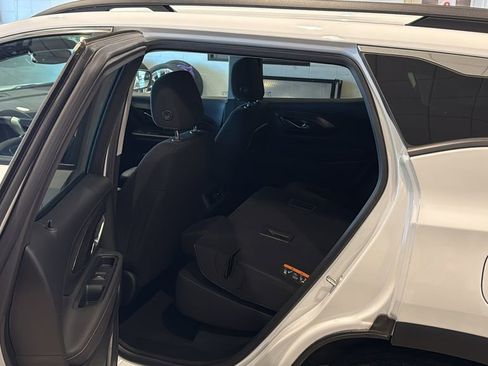 Used 2023 GMC Terrain SLE w/ Driver Convenience Package AWD/4WD image 20