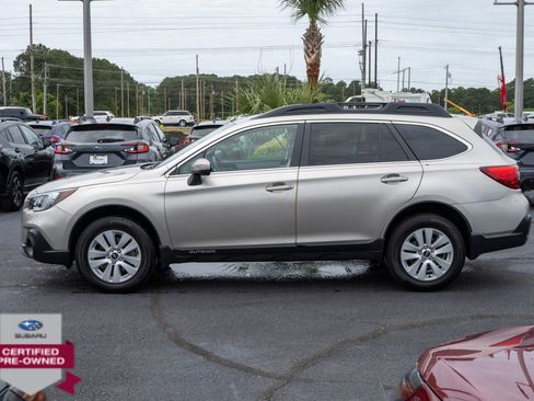 Used 2019 Subaru Outback 2.5i Premium AWD/4WD image 6