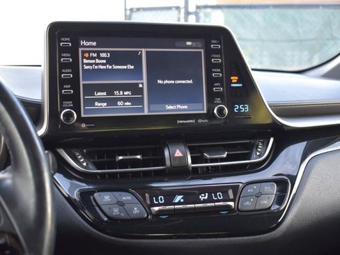Used 2019 Toyota C-HR XLE FWD image 19