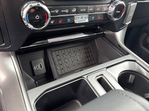 New 2025 Ford F150 Lariat w/ FX4 Off-Road Package image 22