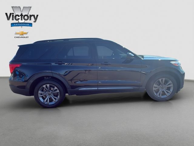Used 2022 Ford Explorer XLT w/ Equipment Group 202A AWD/4WD image 8