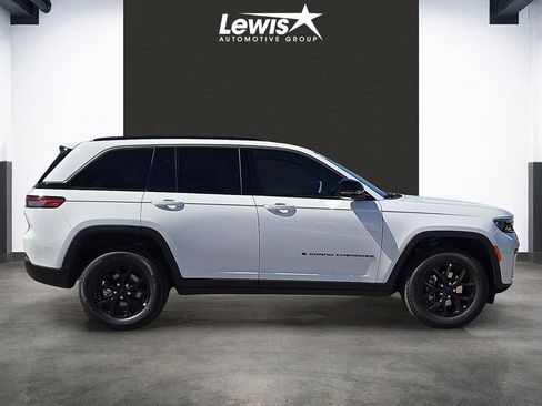 New 2026 Jeep Grand Cherokee Altitude AWD/4WD image 5