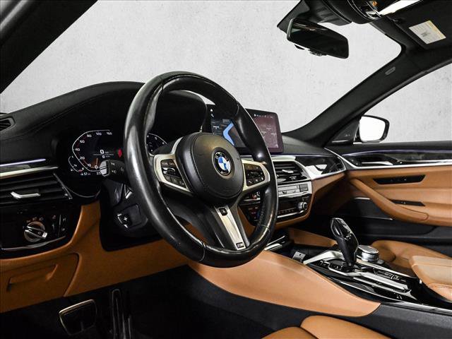 Used 2022 BMW M550i xDrive w/ Premium Package AWD/4WD image 10