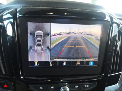 Used 2023 Chevrolet Traverse RS w/ LPO, Floor Liner Package image 37