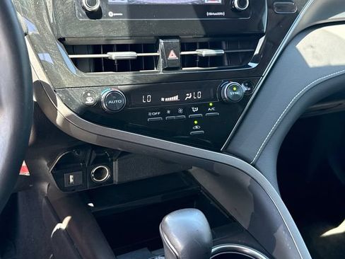 Used 2024 Toyota Camry SE FWD image 20