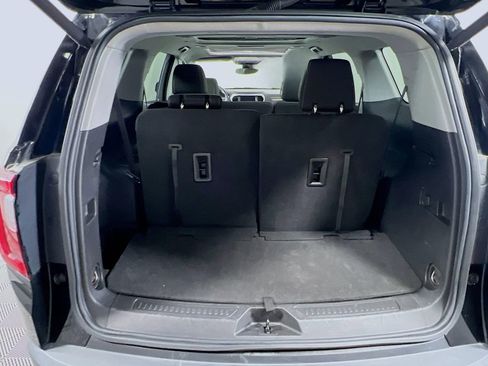 Used 2023 GMC Acadia SLE w/ Elevation Edition image 26