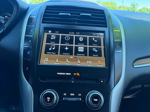 Used 2018 Lincoln MKC Select w/ Select Plus Package AWD/4WD image 12
