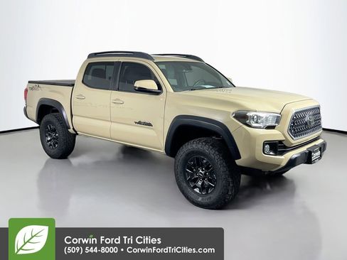 Used 2019 Toyota Tacoma TRD Off-Road AWD/4WD image 1
