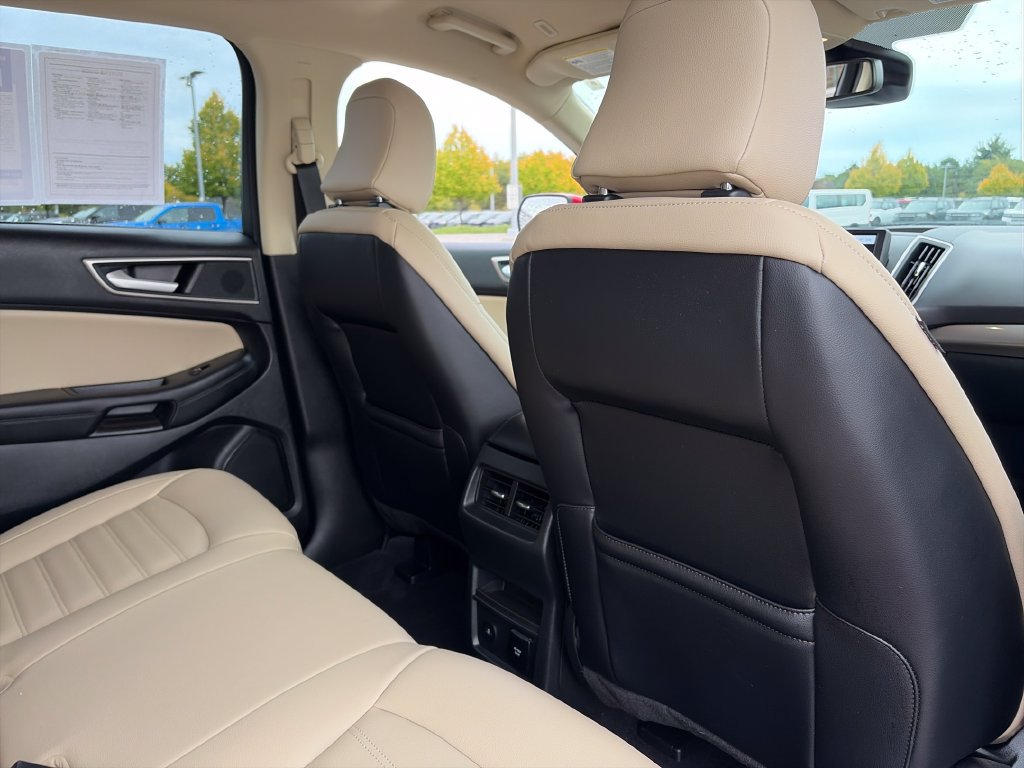 Used 2024 Ford Edge SEL w/ Convenience Package AWD/4WD image 32