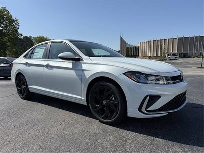 New 2025 Volkswagen Jetta SE