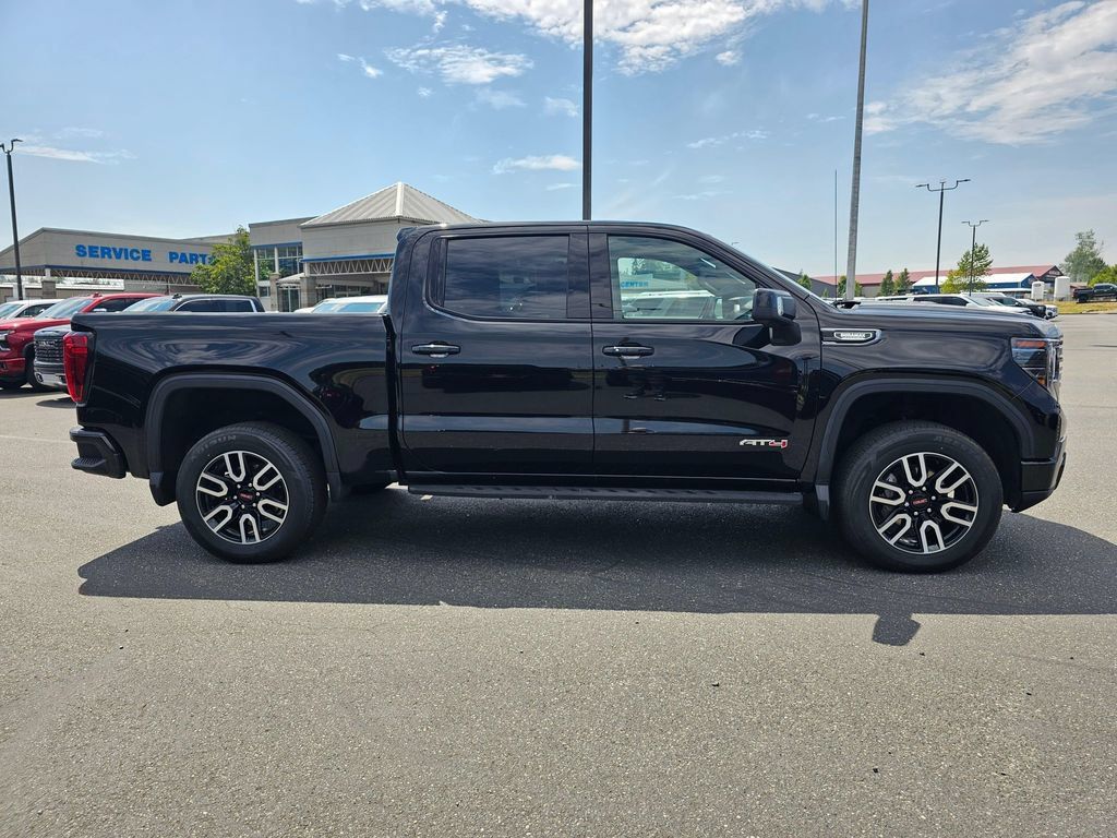 Used 2024 GMC Sierra 1500 AT4 w/ Technology Package AWD/4WD image 2