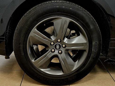 Used 2025 Land Rover Range Rover Velar Dynamic SE image 36