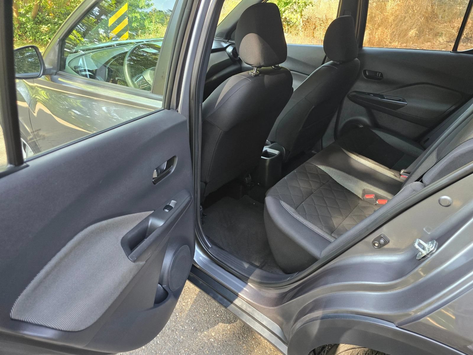 Used 2020 Nissan Kicks S FWD image 16