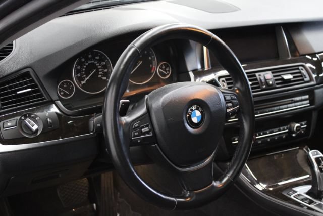 Used 2016 BMW 528i xDrive Sedan AWD/4WD image 14