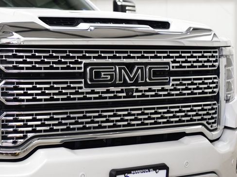 Used 2021 GMC Sierra 2500 Denali w/ Denali Ultimate Package AWD/4WD image 11